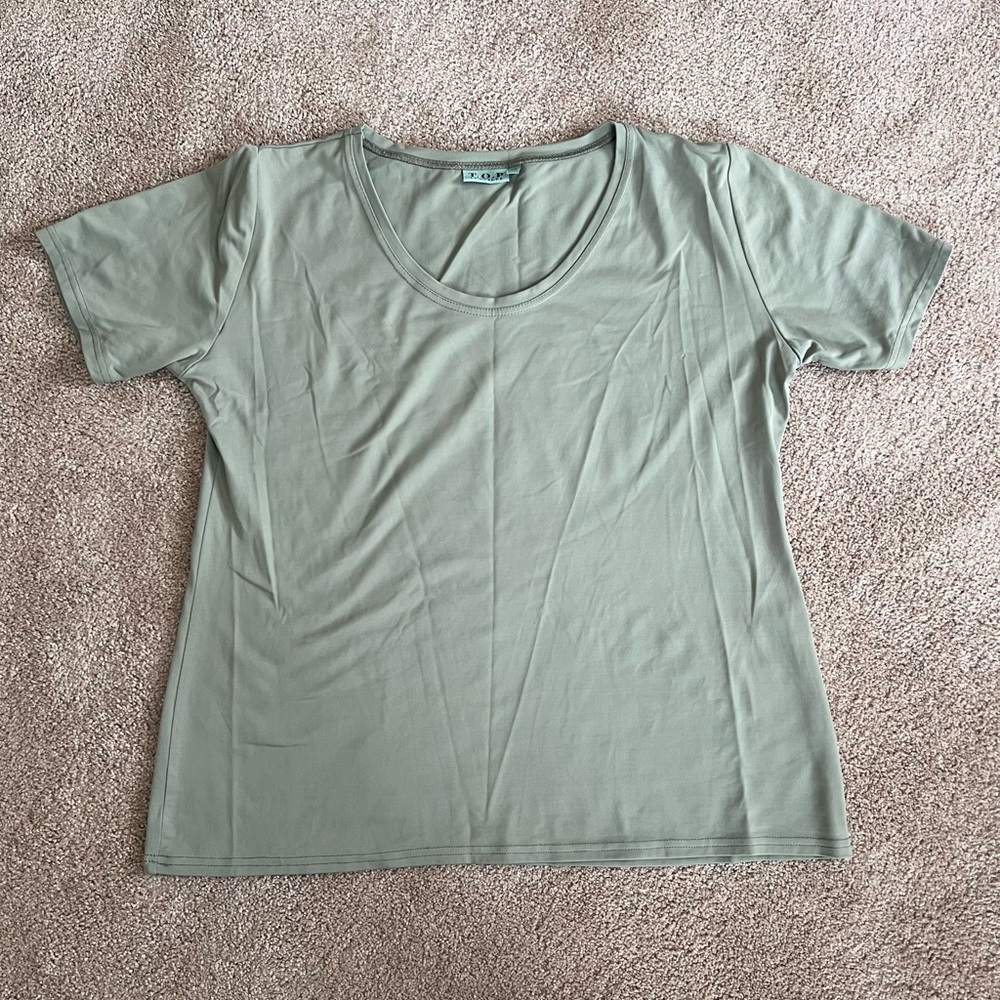 Basic Green Top Size XL